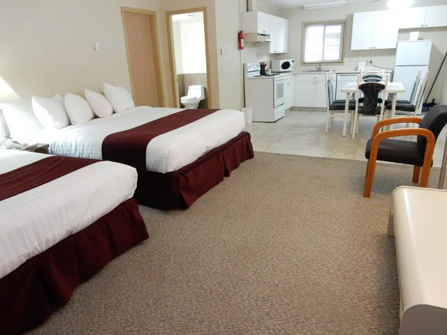 جناح عائلي، Canadas Best Value Inn Suites Vernon 1/1