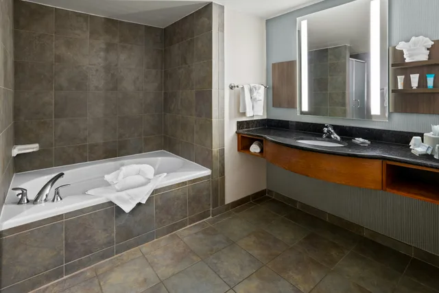 جناح بسرير كينج بغرفة نوم واحدة، Hilton Garden Inn Milford 3/3