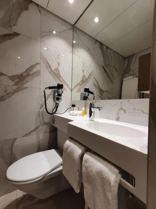 غرفة بسرير كينج، NASH AIRPORT HOTEL 8/9