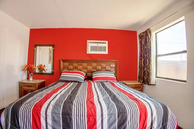 غرفة بسرير كينج لذوي الإعاقة، Sands Motel By OYO El Paso near Airport 2/7