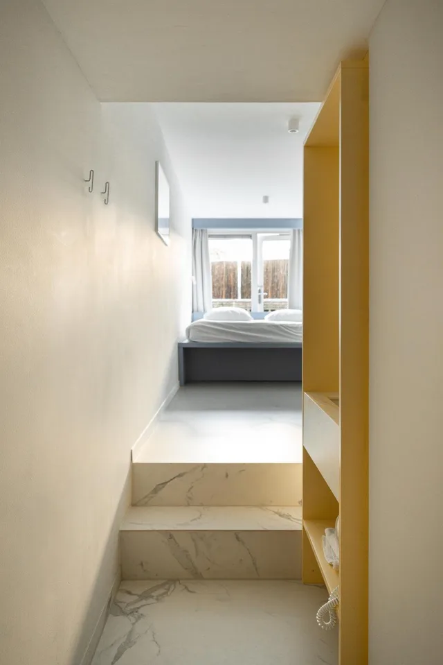 Economy, Queen Bed, 171. Urban Design Hotel 2/2