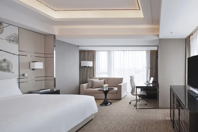 غرفة بسرير كينج، Shanghai Marriott Hotel Parkview 2/10