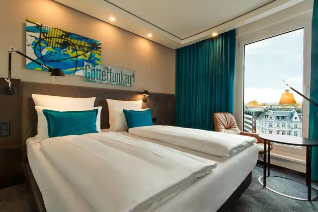 غرفة قياسية بسرير مزدوج، Hotel Motel One Bonn-Beethoven 3/7