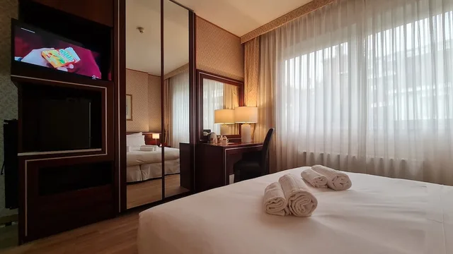 غرفة سوبيريور بسرير مزدوج، Venice Michelangelo Hotel 2/9