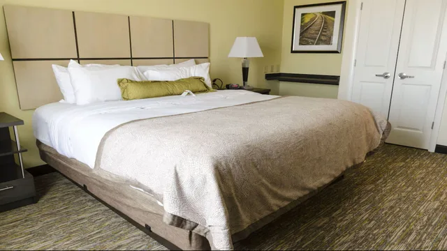 استوديو بسرير كوين، Candlewood Suites Memphis - Southaven 2/2