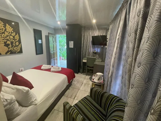 غرفة بسرير مزدوج بشرفة، Marion Lodge 3/3