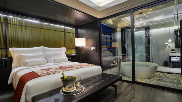 Manor Suite، AMANOR Hotel Chiang Mai 1/3