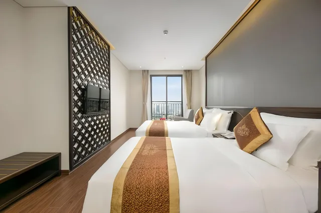 غرفة ديلوكس ثلاثية، Cosmos Hotel Danang 1/3