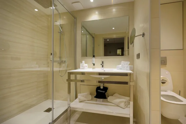 Studio, King Bed, 2 Trundle Beds, Terrace, Kitchenette، Best Western Montecristo 3/4