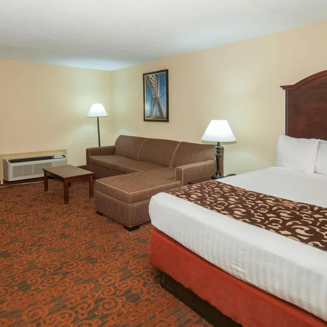 جناح تنفيذي، Governors Suites Hotel 1/7