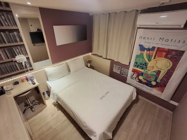 Standard, Double Bed, Shine Hotel 1/10