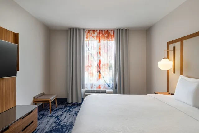 غرفة قياسية بسرير كينج، Fairfield by Marriott Inn & Suites Fort Walton Beach Hurlburt Area 2/3