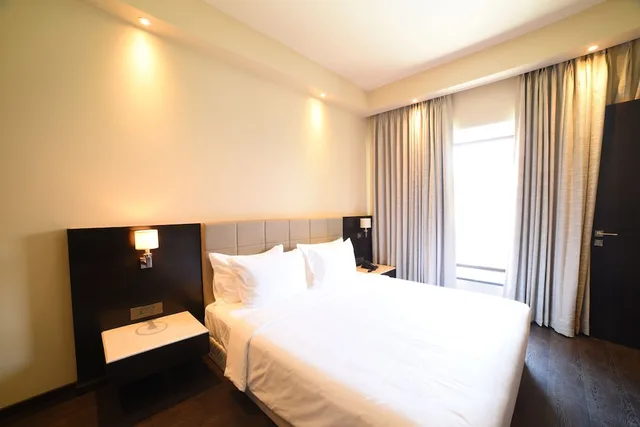 Green, King Bed، Iscon The Fern Resort and Spa, Bhavnagar 1/1