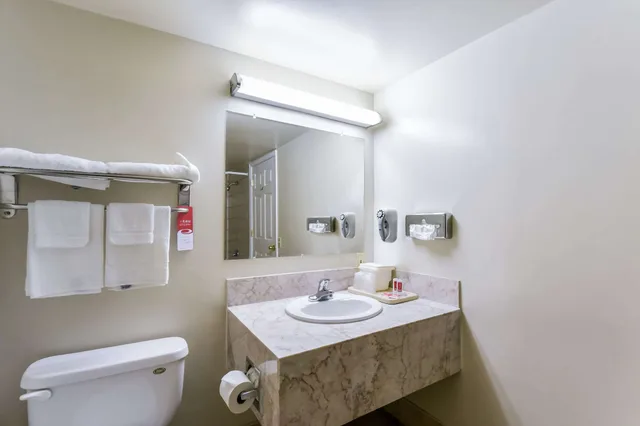 غرفة قياسية بسرير كوين، Econo Lodge Woodland near I-5 6/6