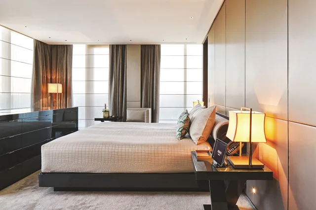 1 Bedroom, Panoramic, Suite, King Bed, Duomo View, Armani Hotel Milano 1/2