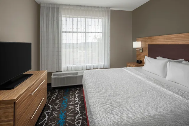 1 Bedroom, Suite, King Bed, Sofa, Accessible, Towneplace Suites Big Spring 1/3