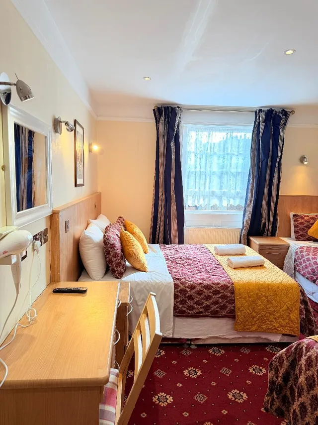 غرفة قياسية رباعية، Albro House Hotel 1/1