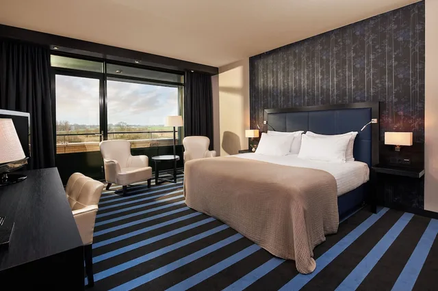غرفة كومفورت بسريرين منفصلين بإطلالة على الفناء، Van Der Valk Hotel Sneek 3/8