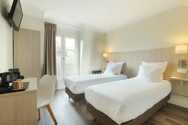 غرفة بسرير مزدوج أو سريرين منفصلين، Hotel Murat 3/3