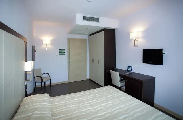 غرفة سوبيريور مفردة بسرير كوين، Porto Azzurro 3/6