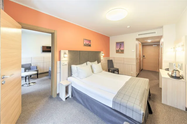 غرفة عائلية بأربعة أسرّة، Wellton Riga Hotel & SPA 1/6