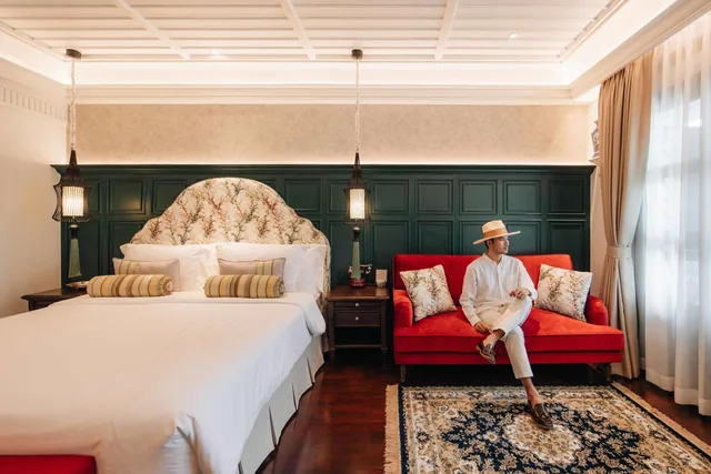 Romantic, Lanna, Suite, King Bed, Corner, Na Nirand Romantic Boutique Resort 2/5