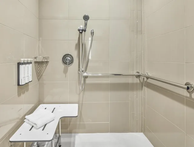 Room, King Bed, Den, Accessible، Hyatt House Houston Medical Center 4/4