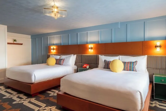 Superior, 2 Queen Beds, Ogunquit Hotel 5/10