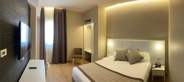 غرفة ديلوكس بسرير كينج، Boston Hotel Bari 1/10