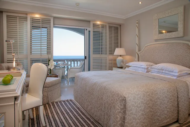 Classic Sea Facing Room، The Oyster Box 2/4