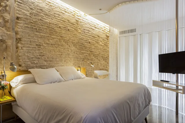 Apartment, Double Bed, Tower Two، Torre Homenaje Historical Suites 1/3