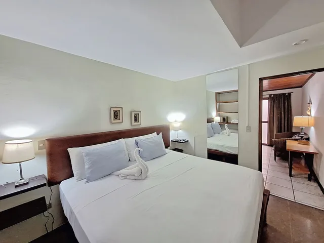 جناح بسرير كينج مع أريكة، Colours Oasis Resort 4/10