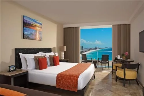 Deluxe, Double or Twin Bed, Ocean Front, Krystal Grand Cancun All Inclusive 1/2
