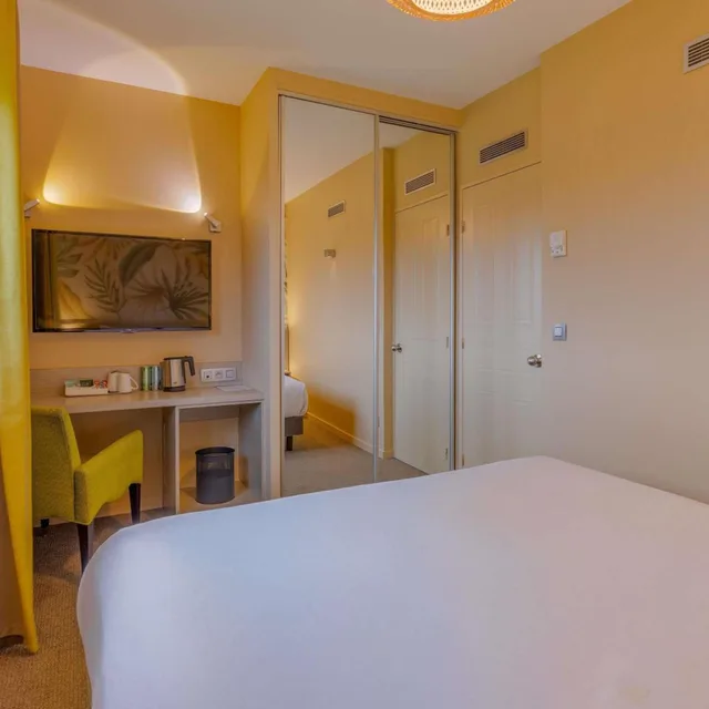 Classic, Mercure Lyon Est Villefontaine 1/8