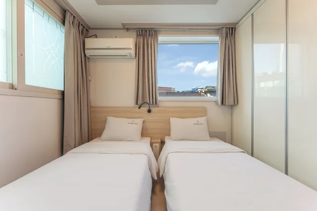 غرفة قياسية بسريرين منفصلين، Staywell Hotel 3/10