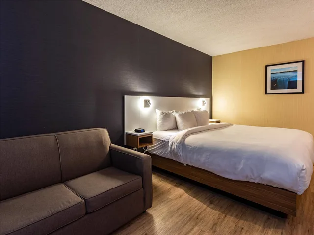 غرفة بسرير كينج، Comfort Inn Rouyn Noranda 3/7