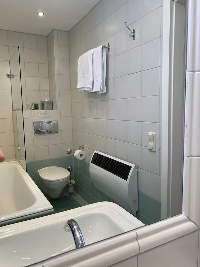 Superior, Queen Bed, Hotel Deutscher Kaiser 5/5