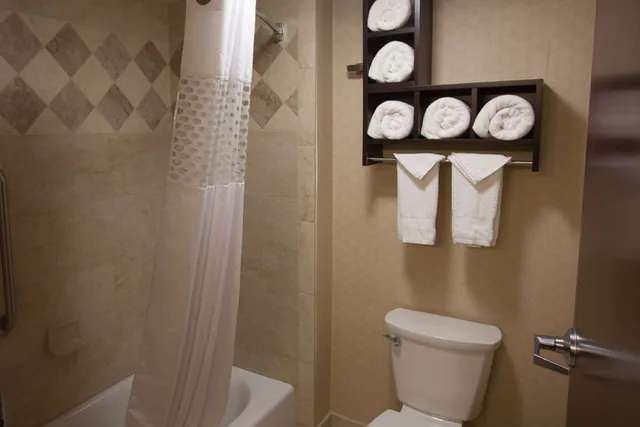 جناح بسريرين مزدوجين بغرفة نوم واحدة، Hampton Inn Suites Stillwater 1/2