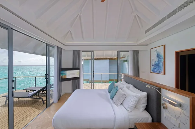 1 Bedroom, Overwater, Sunset, Villa, Hot Tub، OUTRIGGER Maldives Maafushivaru Resort 1/2