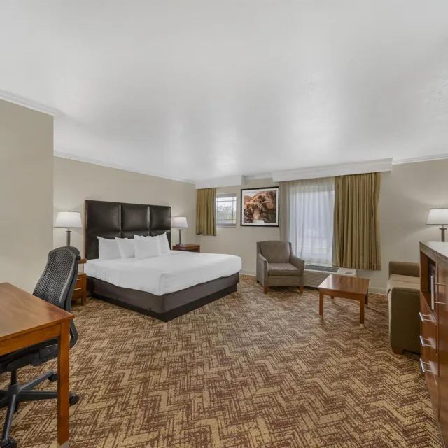 Superior, King Bed, Best Western Plus Northwoods Inn 1/7