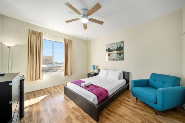غرفة بسرير مزدوج بحمام مشترك، Samesun Hollywood (formerly Walk of Fame Hostel) 3/10