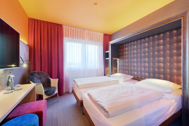 غرفة بسريرين منفصلين، Designhotel + Congress Centrum Wienecke XI 2/10