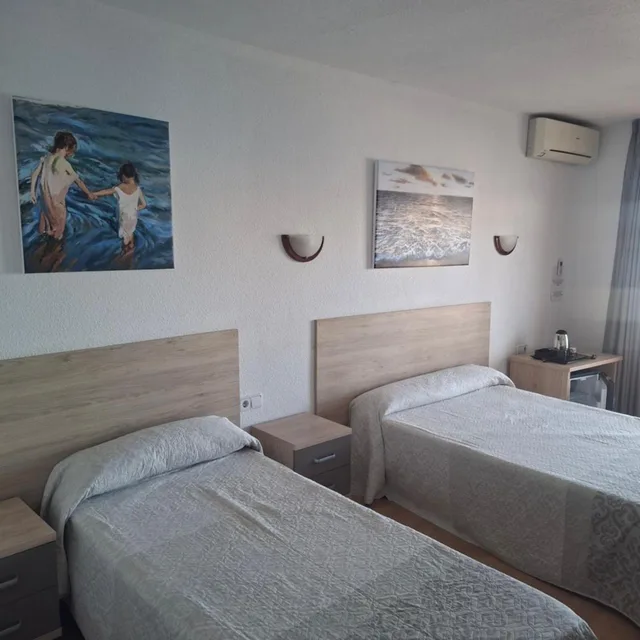 غرفة عائلية بإطلالة على البحر، Hotel Condestable 4/9