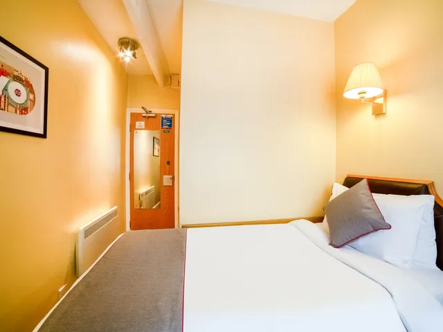 غرفة قياسية مفردة، Cardiff Sandringham Hotel 2/7