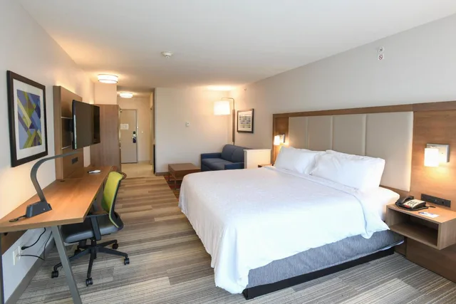 جناح بسرير كينج مع أريكة، Holiday Inn Express Hotel Suites Richwood Cincinnati South 1/8