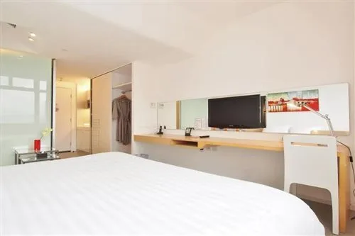 غرفة ديلوكس بسرير كينج، 60 West Hotel 1/2