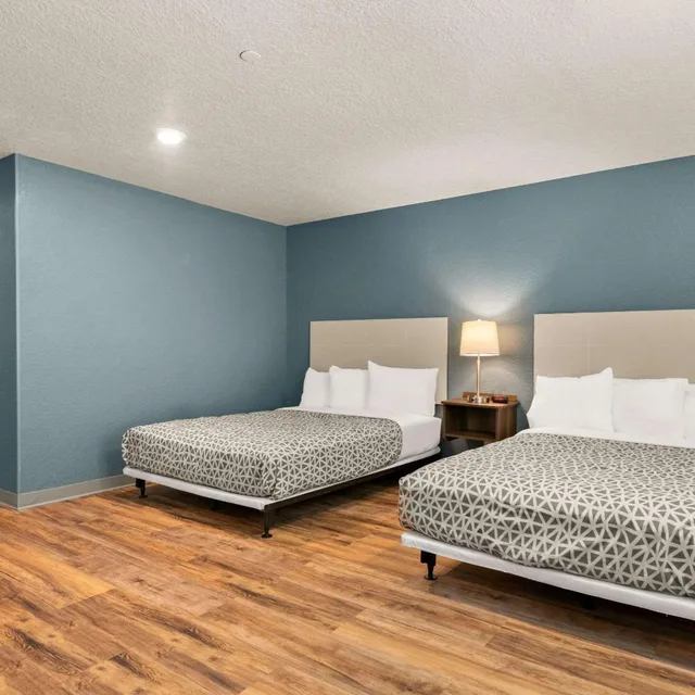 جناح بسريرين كوين بحوض استحمام لذوي الإعاقة، WoodSpring Suites Port Orange - Daytona Beach 5/8