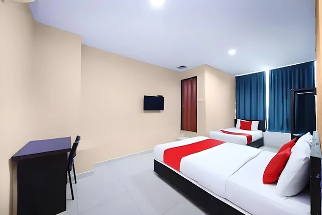 جناح ثلاثي بسرير كوين وسرير فردي، Hotel Inap Sri Gombak 2/3