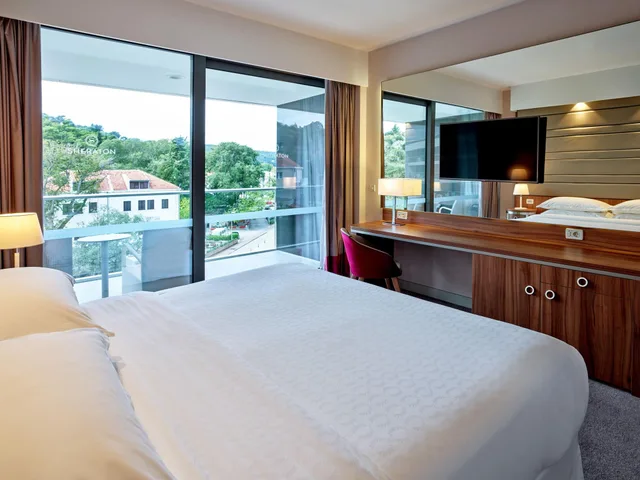 جناح كلاسيكي بسرير كينج، Sheraton Dubrovnik Riviera Hotel 2/6