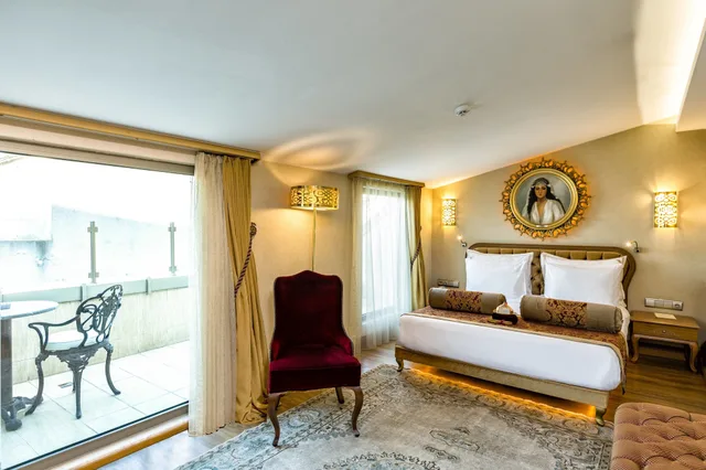 غرفة ديلوكس بسرير كوين بشرفة، Hotel Sultania Boutique Class 1/2